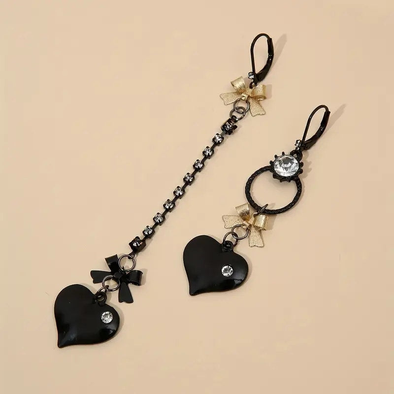 Gothic Asymmetrical Heart Drop Earrings – Black Enamel with Gold Bows