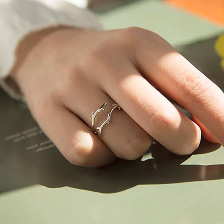 Wicked Silk Women's Elegant Silver Antler Branch Ring Size 6 +