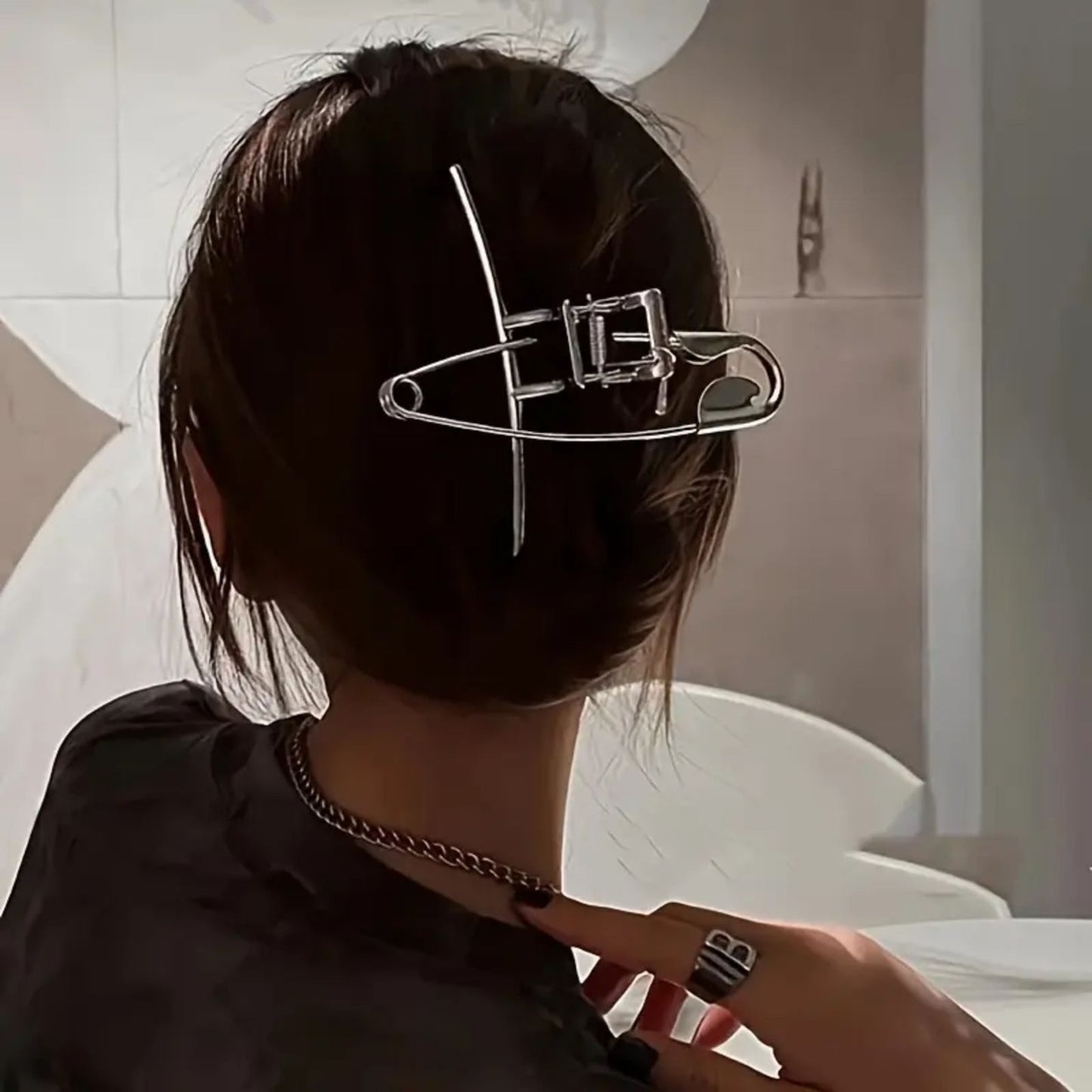 Chic Punk Art Silver Metal Safety Pin & Claw Hair Clip – Stylish Minimalist