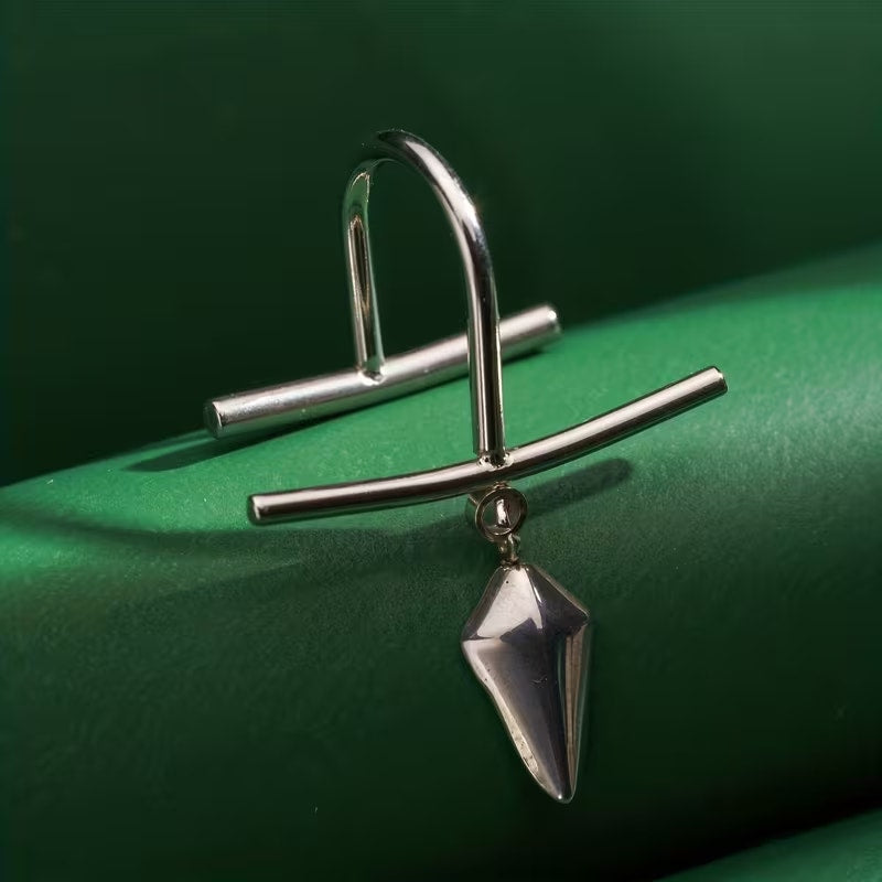 Silver Lip Cuff Dangle Charm Fake Lip Ring Non Piercing Minimalist Punk Jewelry
