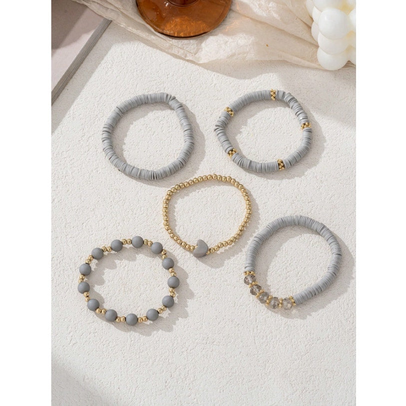 5-Piece Stackable Beaded Bracelet Set – Gray & Gold Tone with Heart Charm