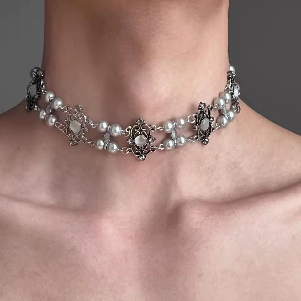 Victorian Goth Style Elegant Gray & Silver Faux Pearl Choker Necklace