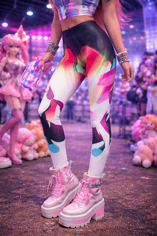 Marvel Spiderman SpiderGwen, Gwen Stacy Rainbow Geometric Spiderwoman Leggings
