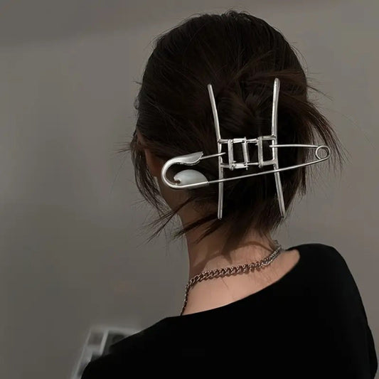 Chic Punk Art Silver Metal Safety Pin & Claw Hair Clip – Stylish Minimalist