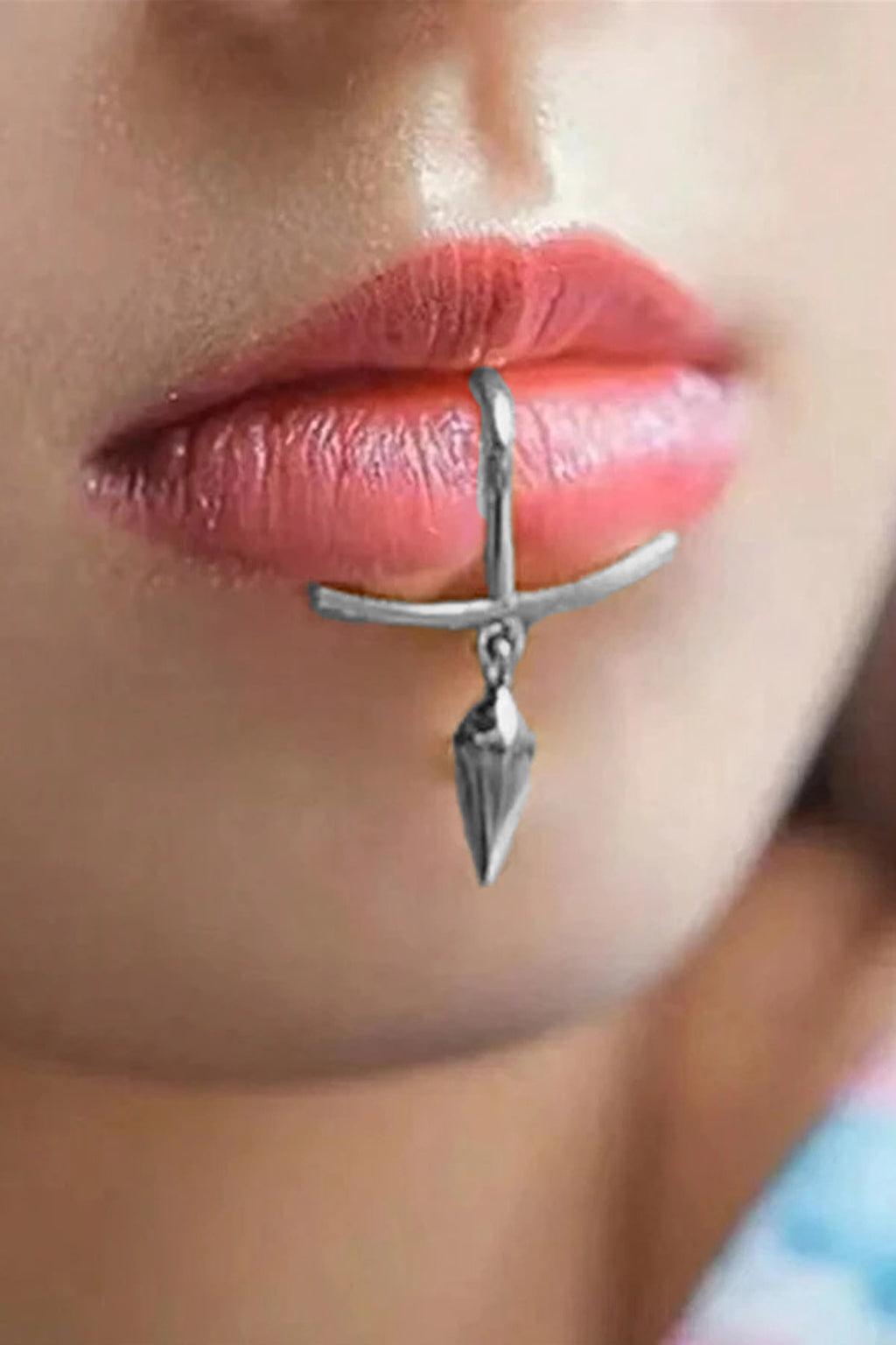 Silver Lip Cuff Dangle Charm Fake Lip Ring Non Piercing Minimalist Punk Jewelry